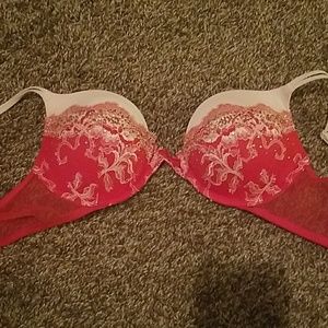 34b victorias secrer bra